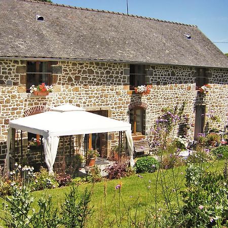 La Cloue Bed & Breakfast Sainte-Marie-du-Bois  Екстериор снимка