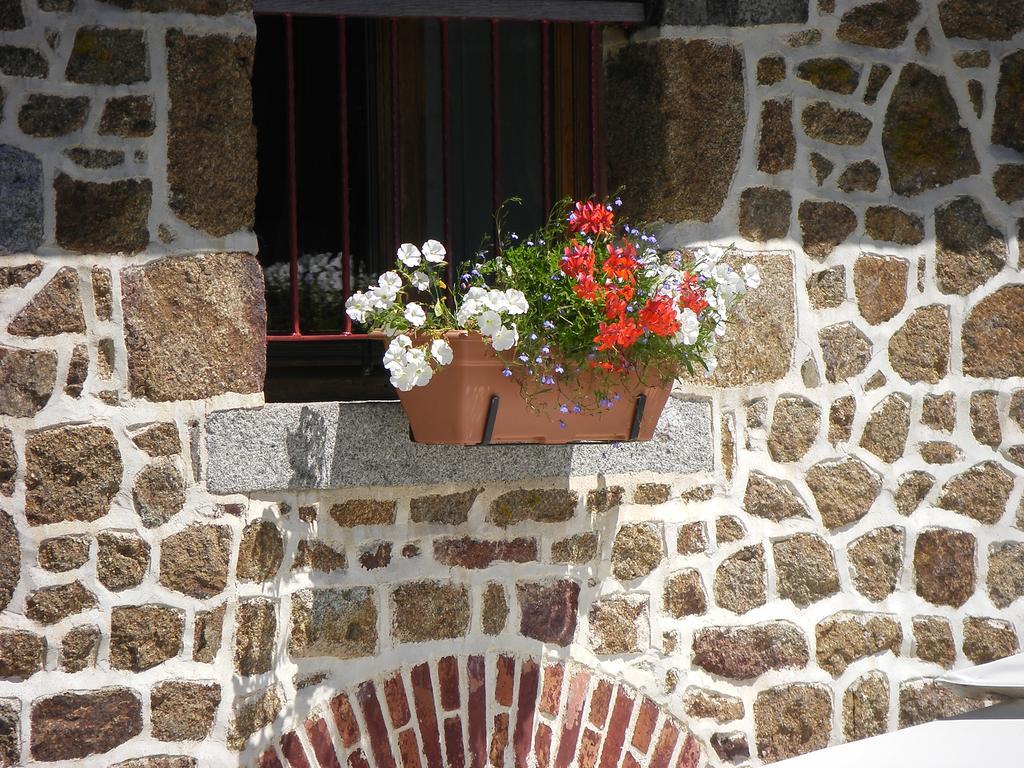 La Cloue Bed & Breakfast Sainte-Marie-du-Bois  Екстериор снимка