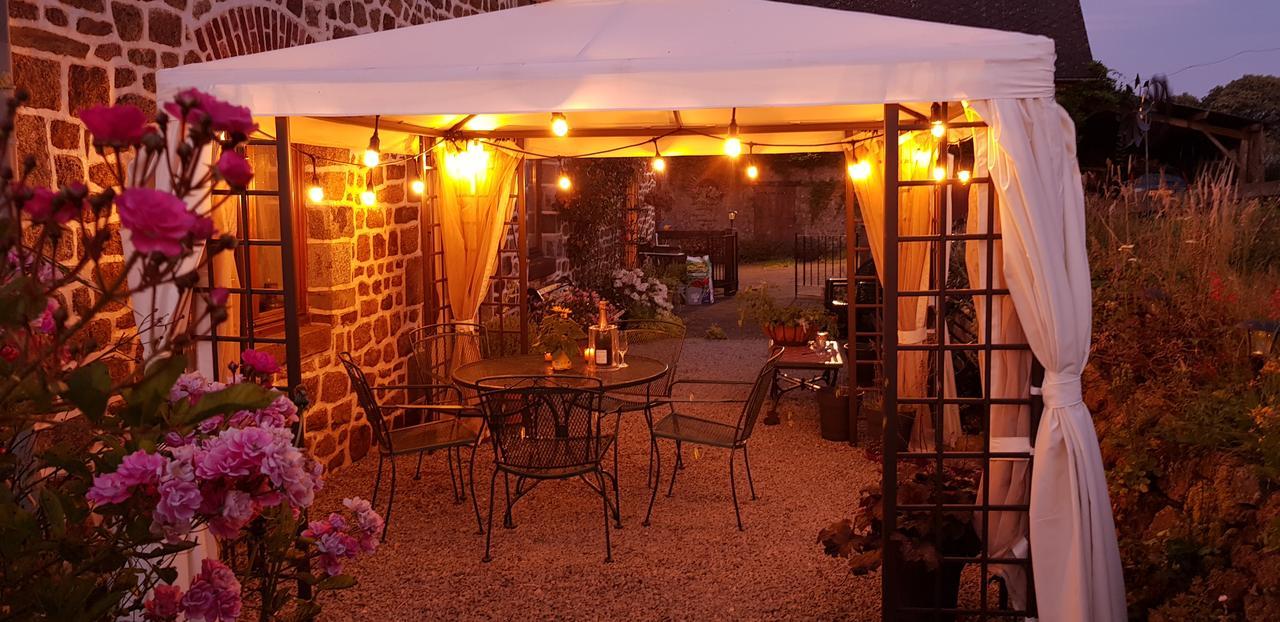 La Cloue Bed & Breakfast Sainte-Marie-du-Bois  Екстериор снимка